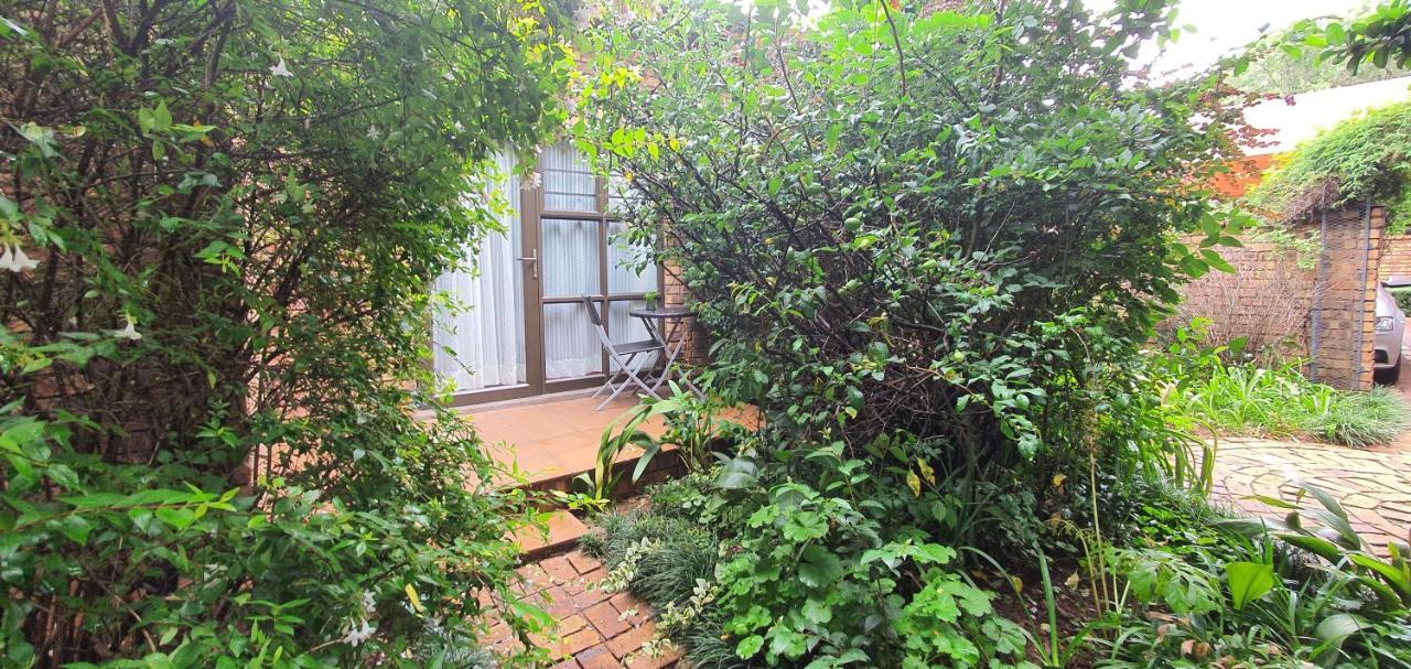 Aero Lodge Guest House Middelburg  Extérieur photo