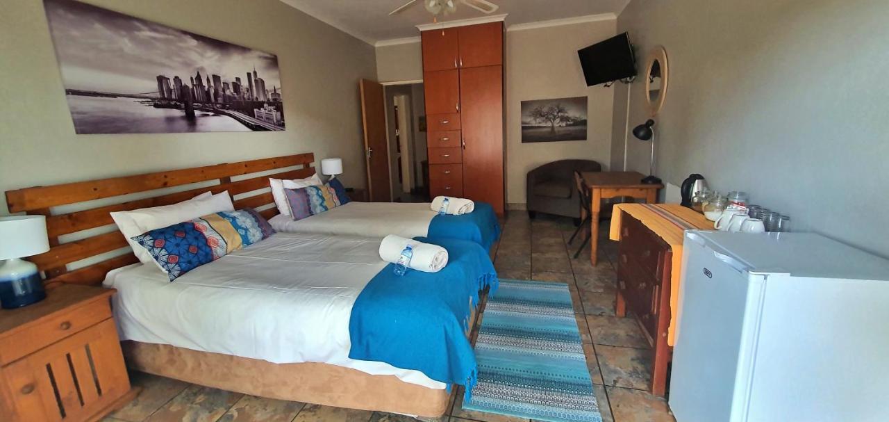 Aero Lodge Guest House Middelburg  Extérieur photo