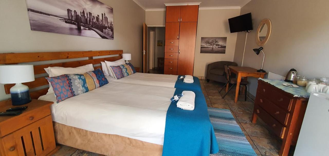 Aero Lodge Guest House Middelburg  Extérieur photo